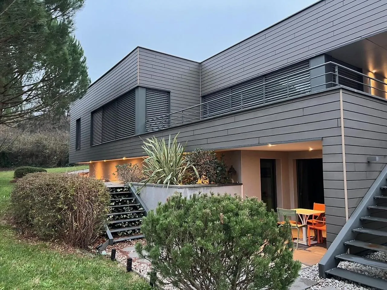 Magnifique Studio Dans Villa Contemporaine Au Calme Avec Piscine & Parking Prive A Beaumont Les Valence & Monteleger 0*, Beaumont-les-Valence