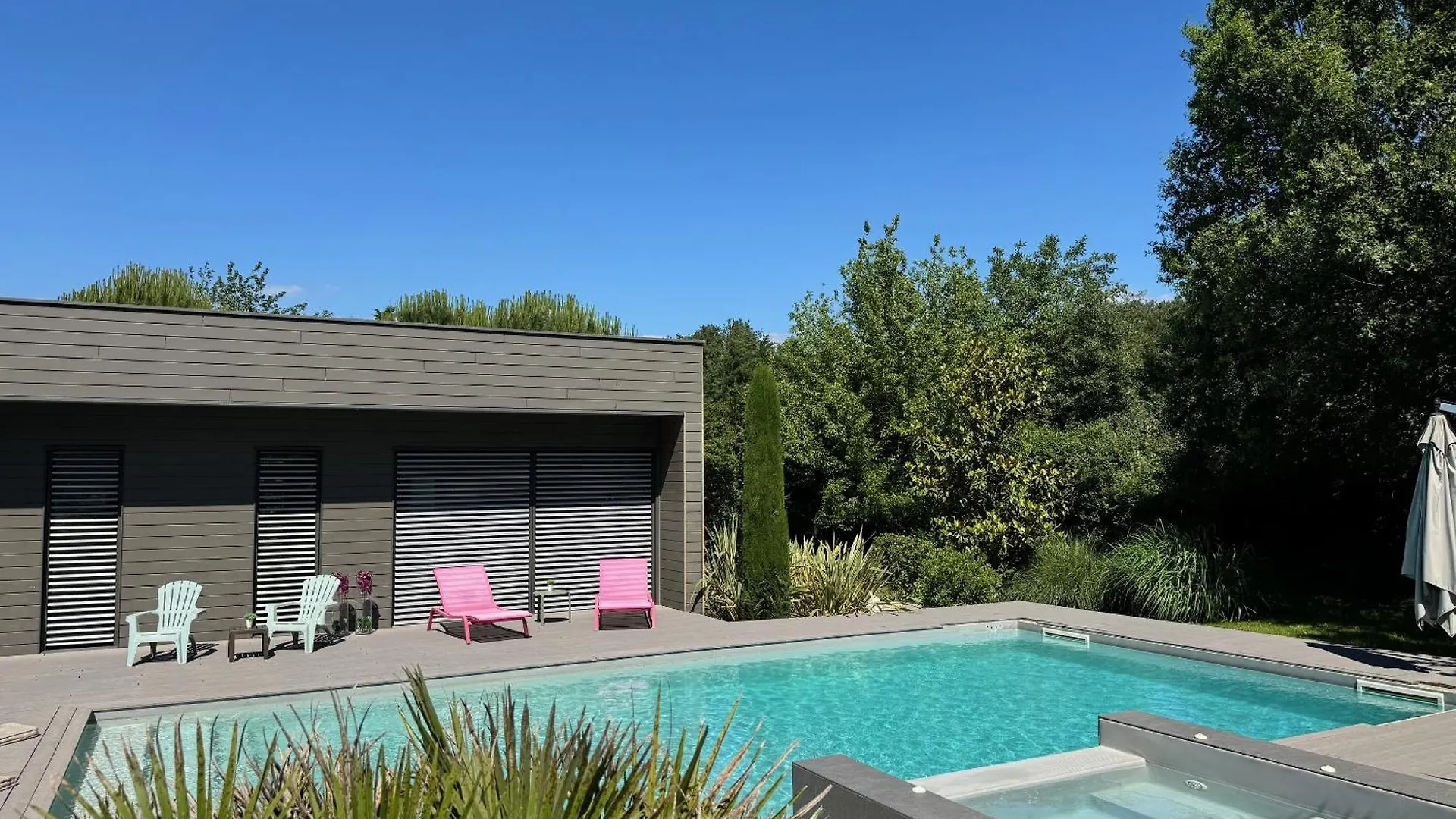 Magnifique Studio Dans Villa Contemporaine Au Calme Avec Piscine & Parking Prive A Beaumont Les Valence & Monteleger