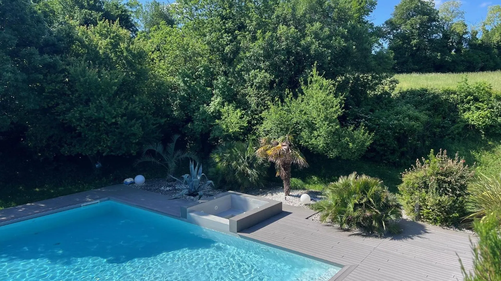 Magnifique Studio Dans Villa Contemporaine Au Calme Avec Piscine & Parking Prive A Beaumont Les Valence & Monteleger Apartmán Beaumont-les-Valence